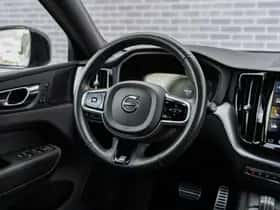 Volvo XC60 thumbnail 25