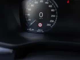 Volvo XC60 thumbnail 30