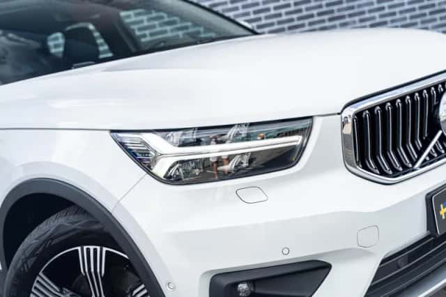 Volvo XC40 (2022) thumbnail 5