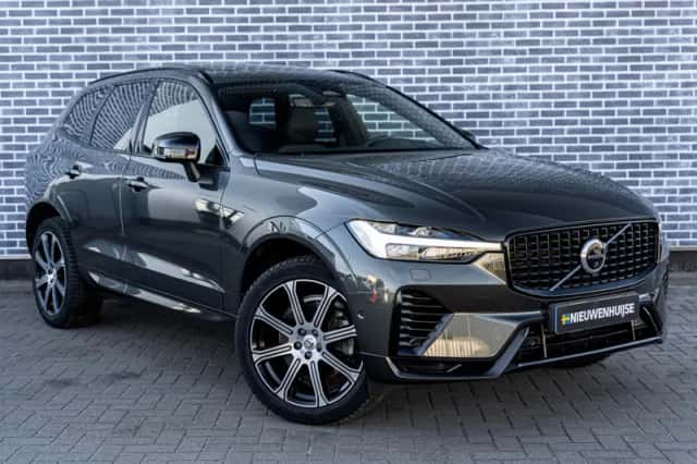 Volvo XC60 (2021) thumbnail 2
