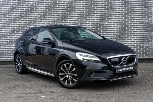 Volvo V40 (2019) thumbnail 3