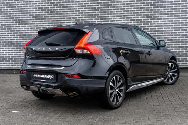 Volvo V40 (2019) thumbnail 5