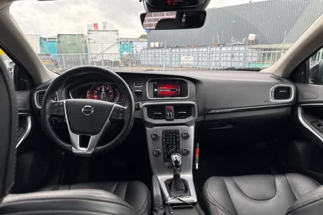 Volvo V40 (2019) thumbnail 5