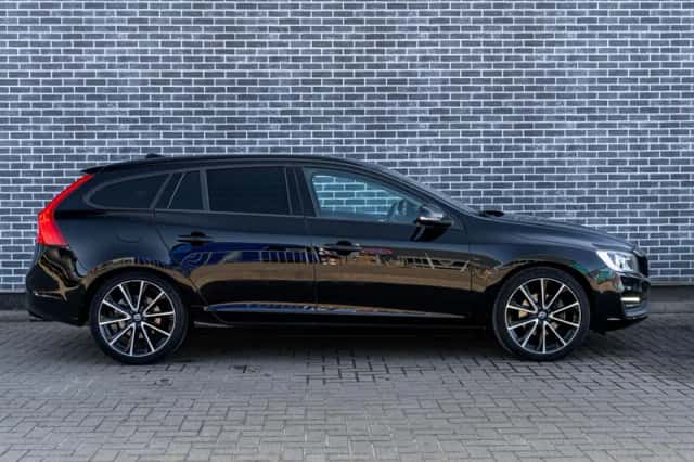 Volvo V60 (2018) thumbnail 6