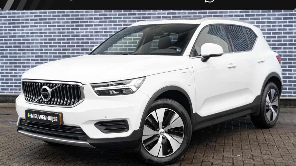 Volvo XC40 — foto 1