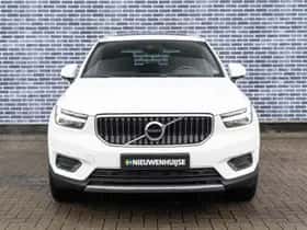 Volvo XC40 thumbnail 2