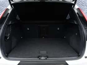 Volvo XC40 thumbnail 14