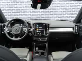 Volvo XC40 thumbnail 24