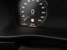 Volvo XC40 thumbnail 30