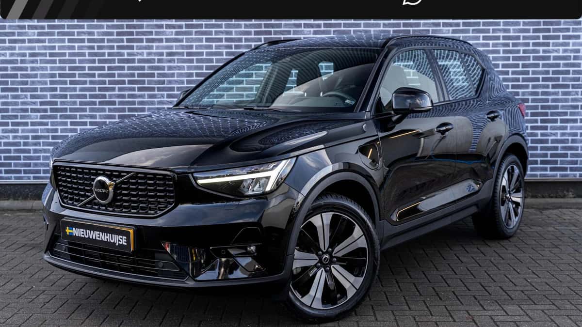 Volvo XC40 — foto 1