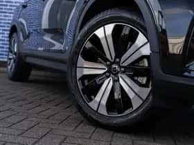 Volvo XC40 thumbnail 4