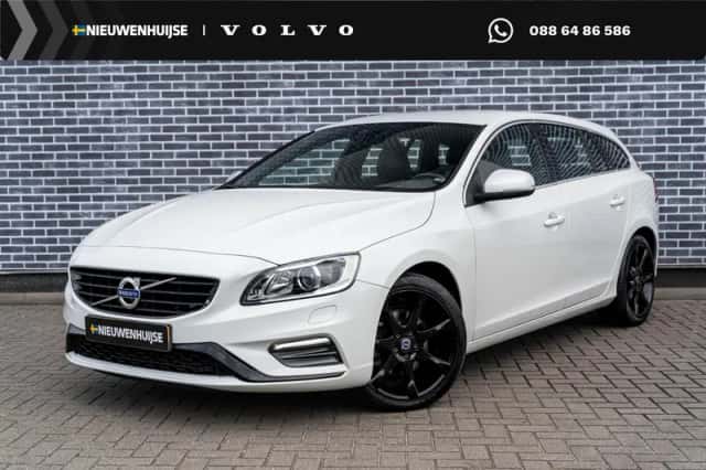 Volvo V60 (2016) thumbnail 1