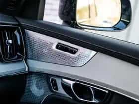 Volvo XC90 thumbnail 22
