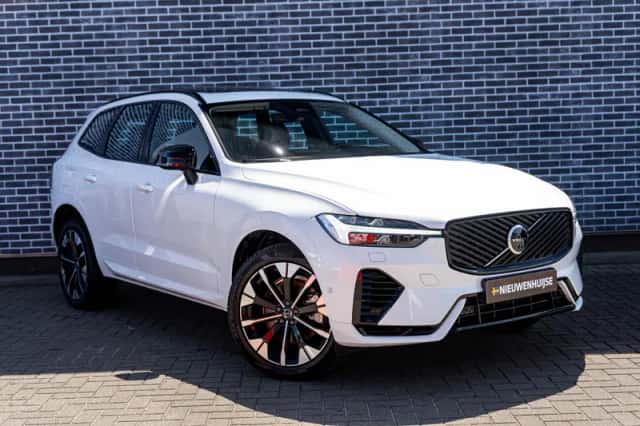 Volvo XC60 (2025) thumbnail 5