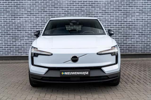 Volvo EX30 (2026) thumbnail 2