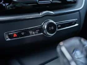 Volvo XC60 thumbnail 37