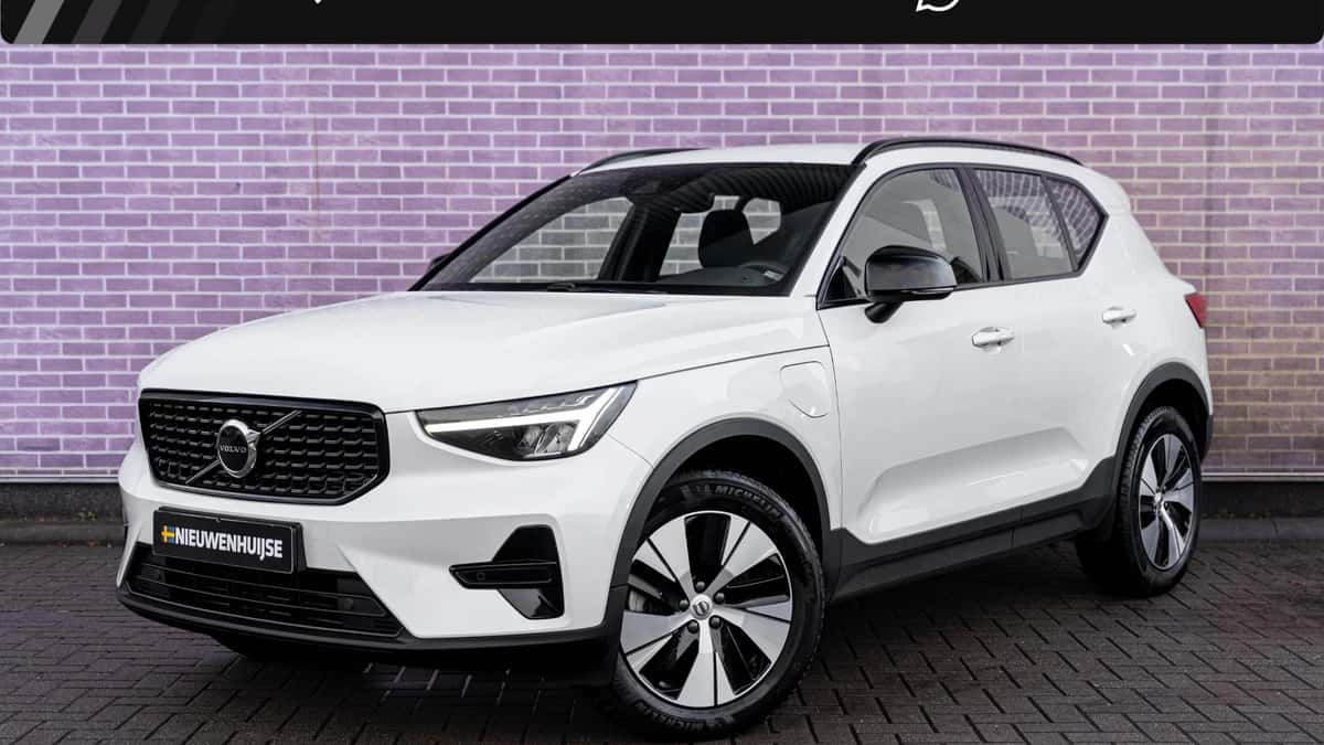 Volvo XC40 — foto 1