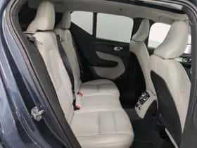 Volvo XC40 thumbnail 5