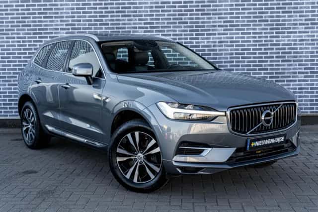 Volvo XC60 (2021) thumbnail 3