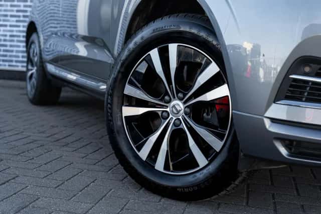 Volvo XC60 (2021) thumbnail 5