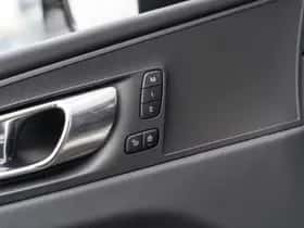 Volvo XC60 thumbnail 27