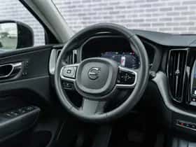 Volvo XC60 thumbnail 30