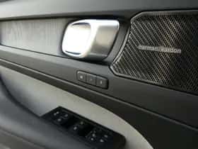 Volvo XC40 thumbnail 20