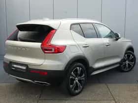Volvo XC40 thumbnail 3