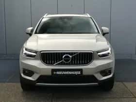 Volvo XC40 thumbnail 4