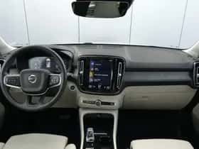 Volvo XC40 thumbnail 8