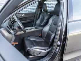 Volvo XC60 thumbnail 18