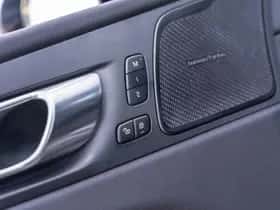 Volvo XC60 thumbnail 22