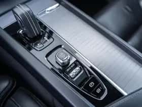 Volvo XC60 thumbnail 25