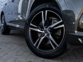 Volvo XC60 thumbnail 4