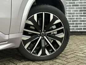 Volvo XC90 (2025) thumbnail 6