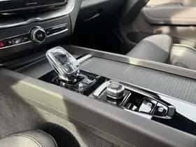 Volvo XC60 thumbnail 18