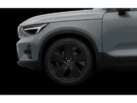 Volvo EX40 thumbnail 8