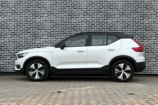 Volvo XC40 (2021) thumbnail 3