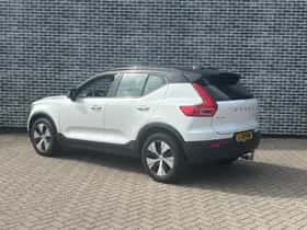 Volvo XC40 thumbnail 4