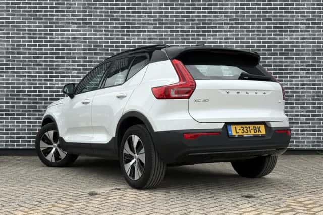 Volvo XC40 (2021) thumbnail 5