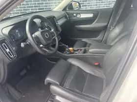 Volvo XC40 thumbnail 5
