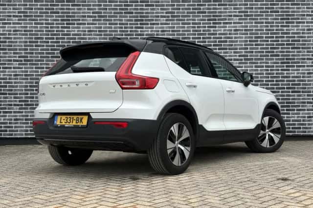 Volvo XC40 (2021) thumbnail 6