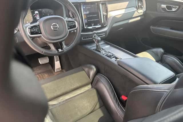Volvo XC60 (2019) thumbnail 5