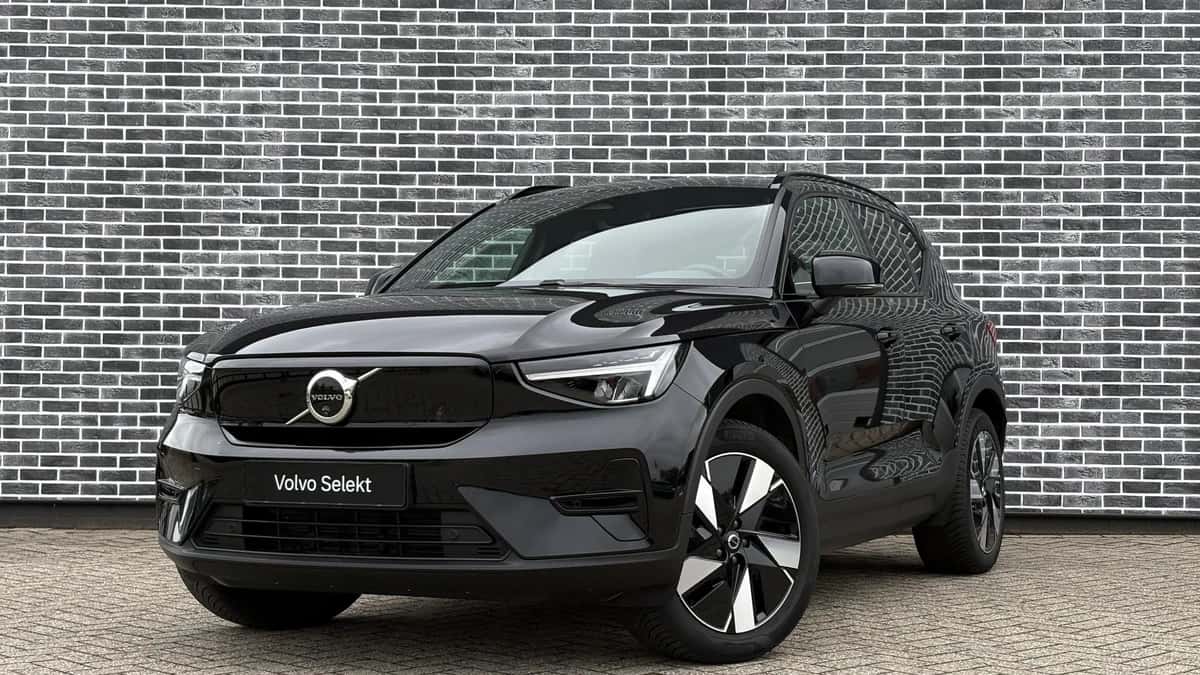 Volvo EX40 — foto 1