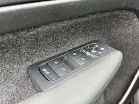 Volvo EX40 thumbnail 17