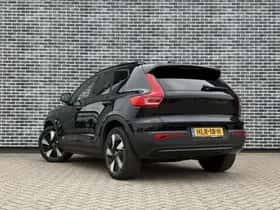 Volvo EX40 thumbnail 4