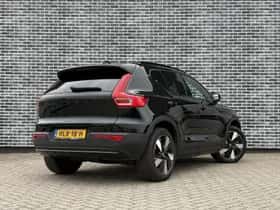 Volvo EX40 thumbnail 5