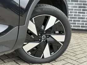 Volvo EX40 thumbnail 6