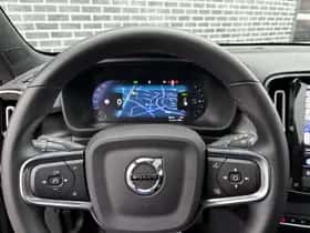 Volvo EX40 thumbnail 10