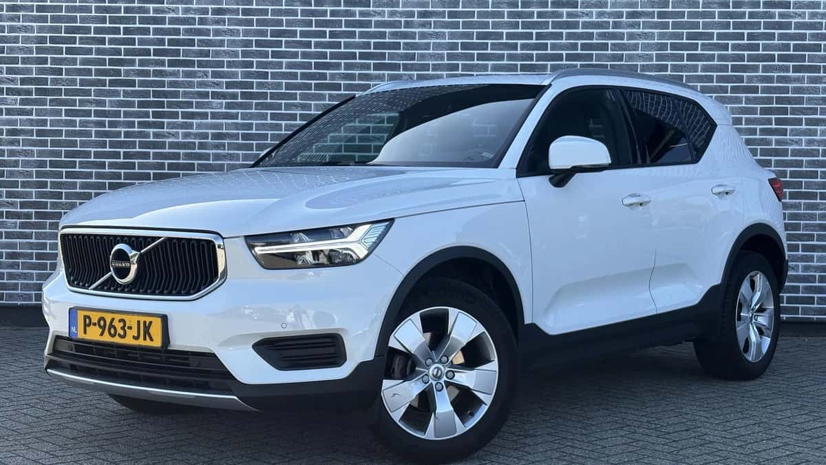 Volvo XC40 — foto 1